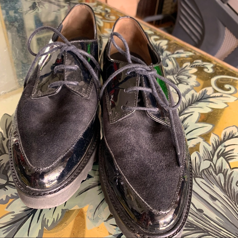 Paul Green black leather lace-up oxfords